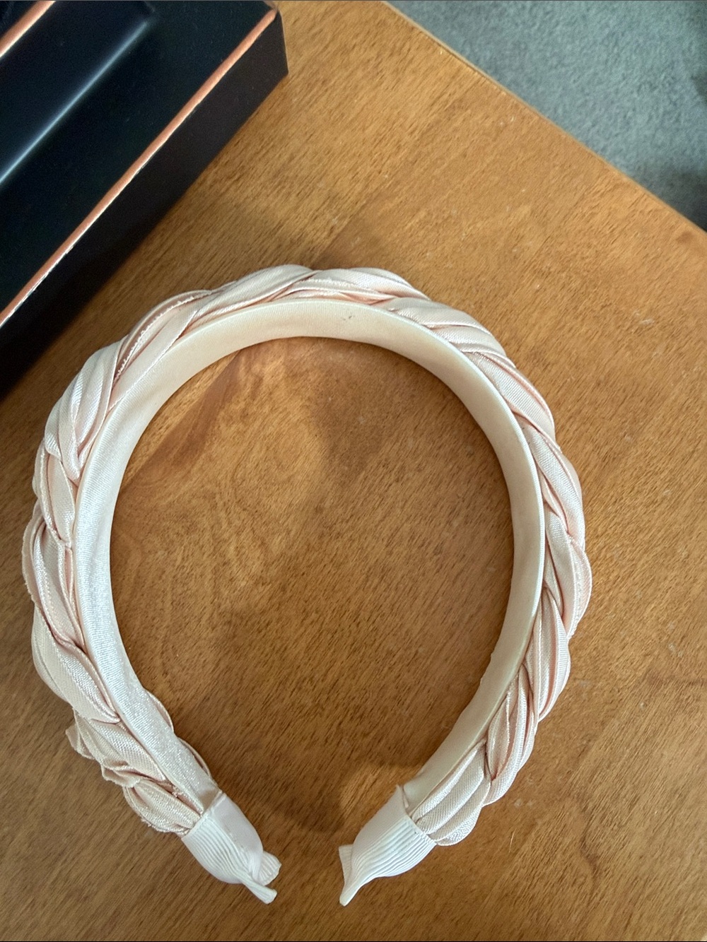 Women’s Braided Satin Headband - Light Pink